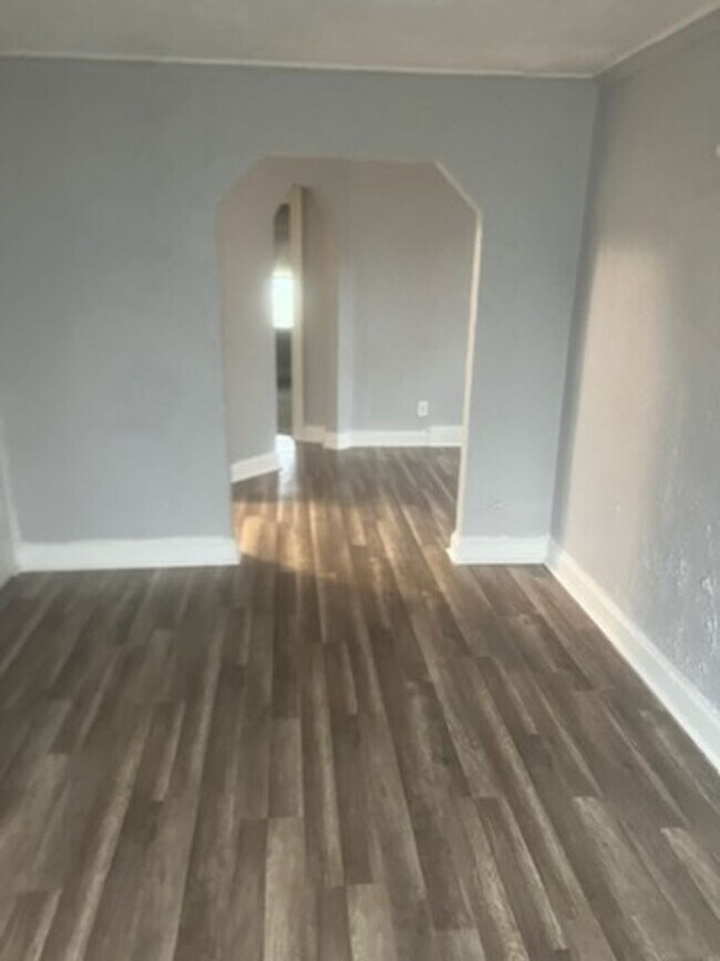 Foto del edificio - 15831 Cherrylawn