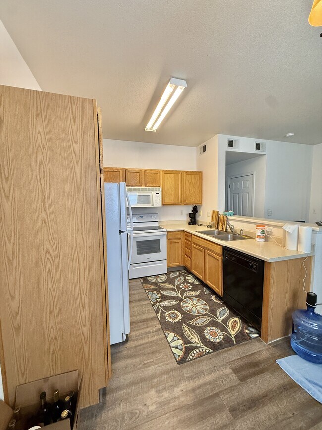 Foto del edificio - 3002 W Elizabeth St