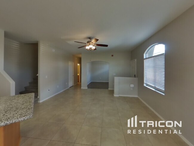 Foto del edificio - 17365 N Cave Creek Rd