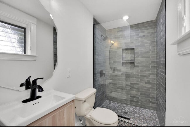 Building Photo - 3033 Marshall Ave