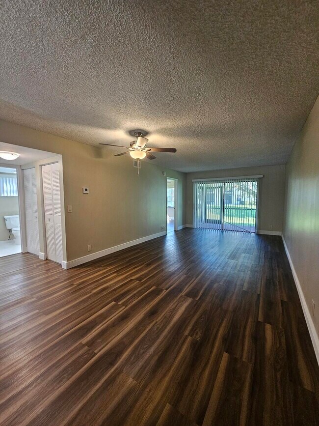 Building Photo - 3000 Norwood Pl