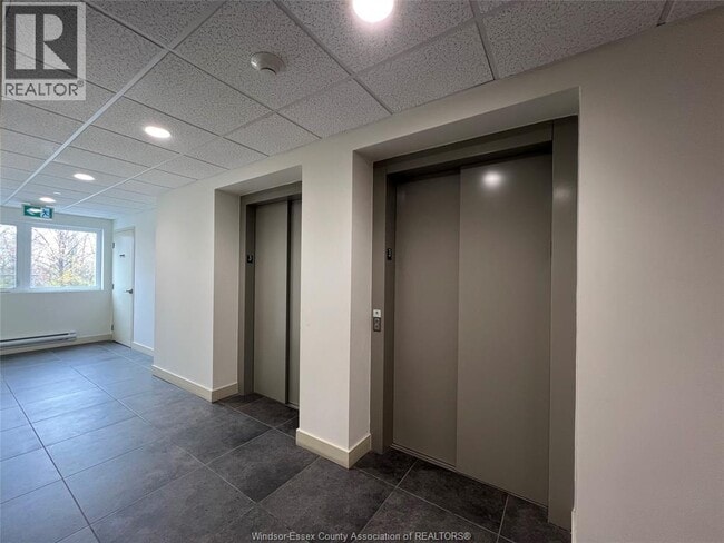 Building Photo - 1675 Banwell Rd