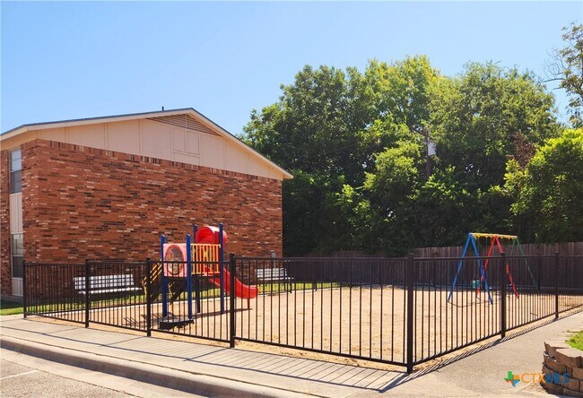 Foto del edificio - 1629 Martin Luther King Jr Dr