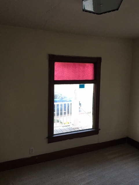 Building Photo - 308 S Prairie St