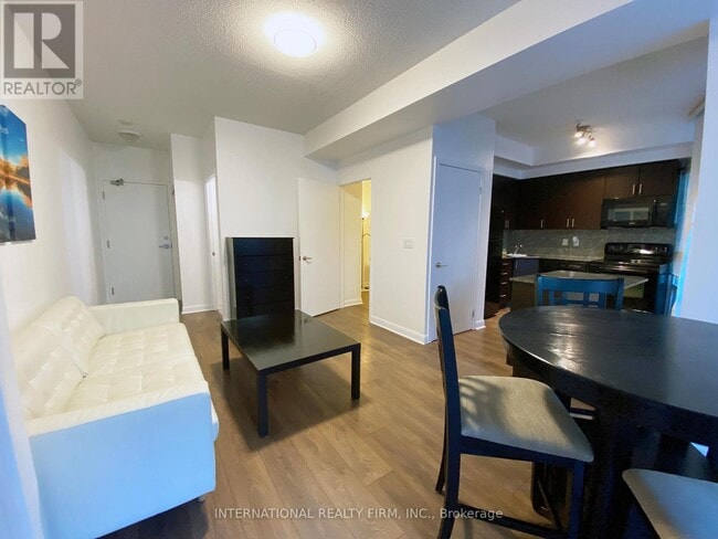 Building Photo - 15 Bruyeres Mews