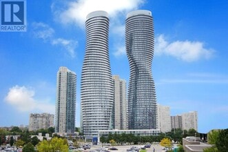 Building Photo - 60 Absolute Ave