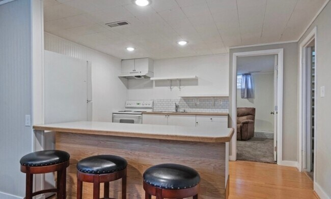 Foto del edificio - 1865 S Spring Creek Dr