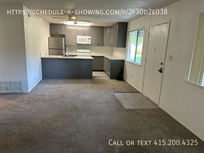 Building Photo - 4513 Greenholme Dr