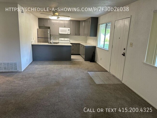 Foto del edificio - 4513 Greenholme Dr