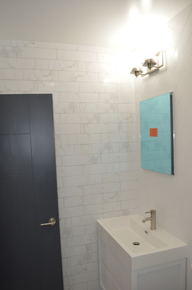 Foto del edificio - 249 Wyona St