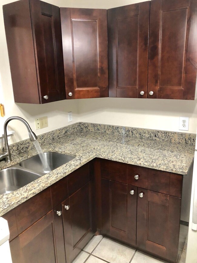 Building Photo - 1741 Royal Forest Ct
