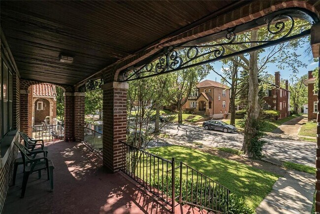 Front balcony - 7315 Lindell Blvd