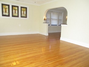 Building Photo - 1081 Terrace Dr