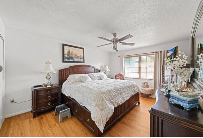 Foto del edificio - 514 Spring Oaks Blvd