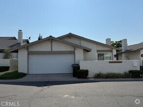 Building Photo - 6831 Foxborough Ct