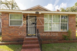 Building Photo - 1664 W 15th St