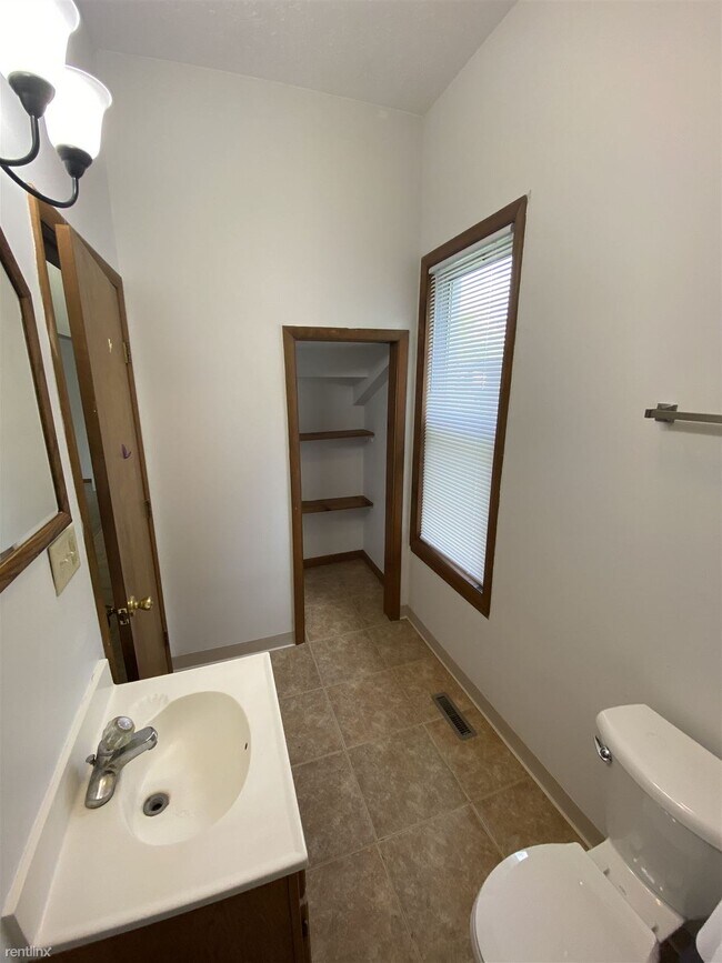 Foto del edificio - 2 br, 1 bath House - 514 Rush St Apt A