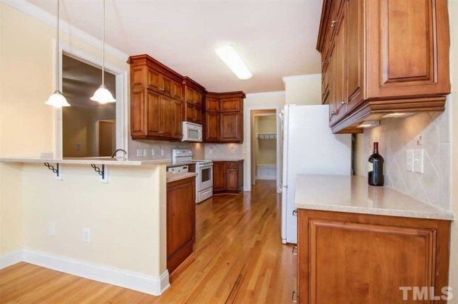 Building Photo - 196 Valleycruise Cir
