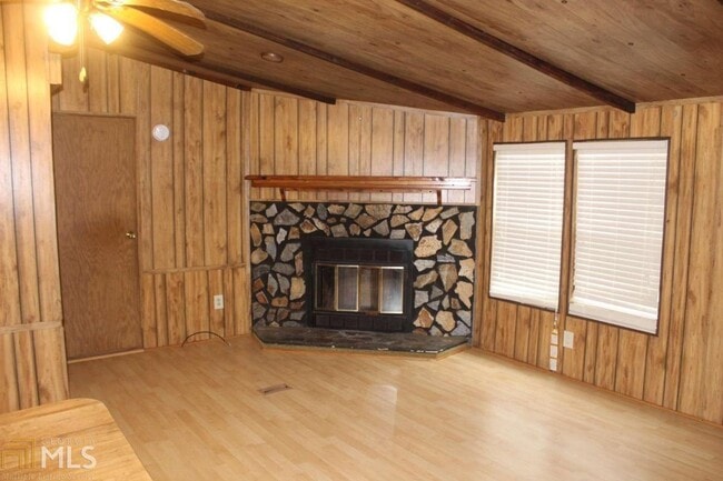 Building Photo - 2158 Carver Rd