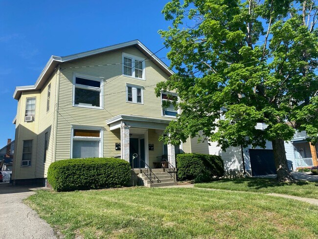 Foto del edificio - 2420 Kenilworth Ave