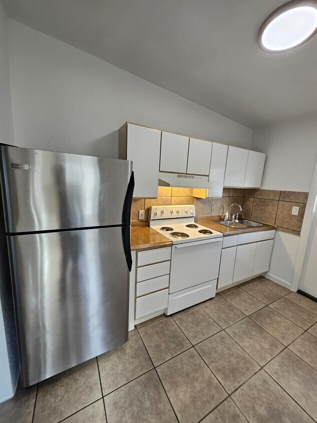 Foto principal - 1100 NE 12th Ave