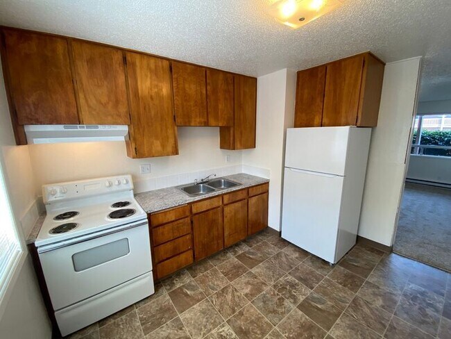 Building Photo - 550 SW Levens St
