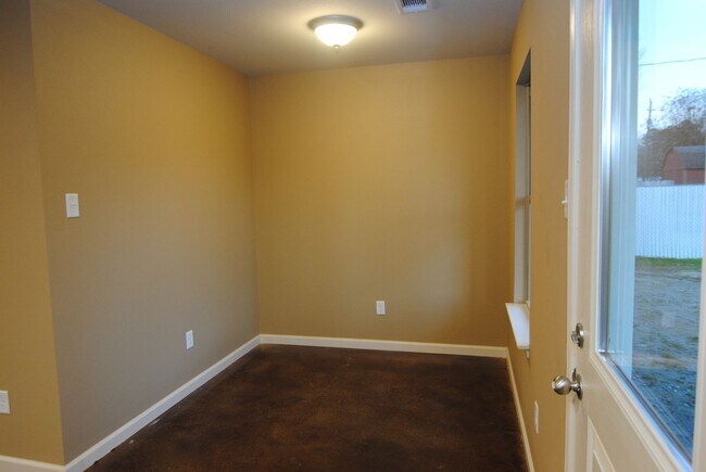 Foto del edificio - 3/2 Open Floor Plan, One Level in Sherwood