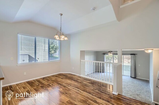Building Photo - 3371 Bayberry Ln