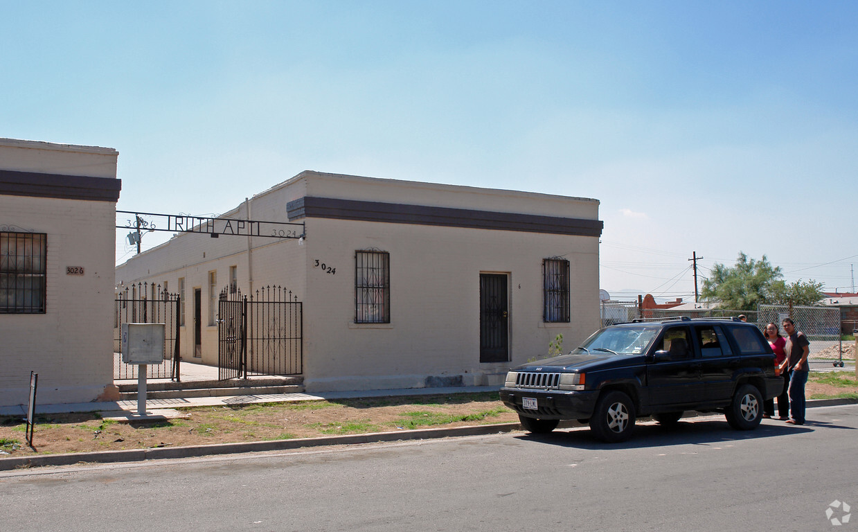 Building Photo - Ruth Apartments