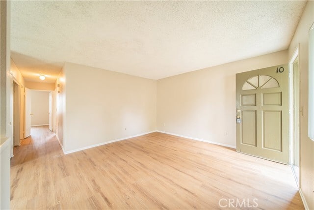 Foto del edificio - 1200 S San Antonio Ave