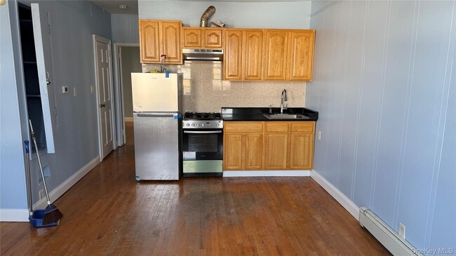 Building Photo - 224-42 Braddock Ave