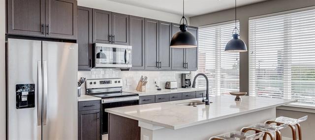 Building Photo - 3900 Commerce St