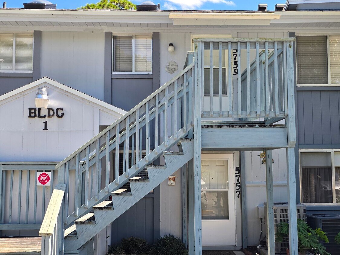 Foto principal - 2/2 Condo in Golf Lake Villas -North Fort ...