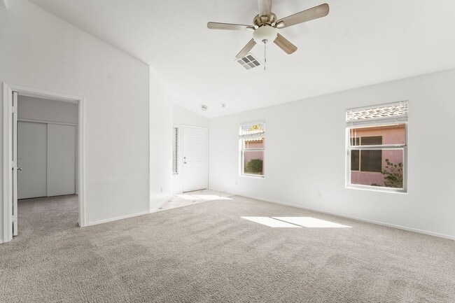 Building Photo - Prime Surprise Location | 3 Bed, Low-Maintenance Yard + Amenities