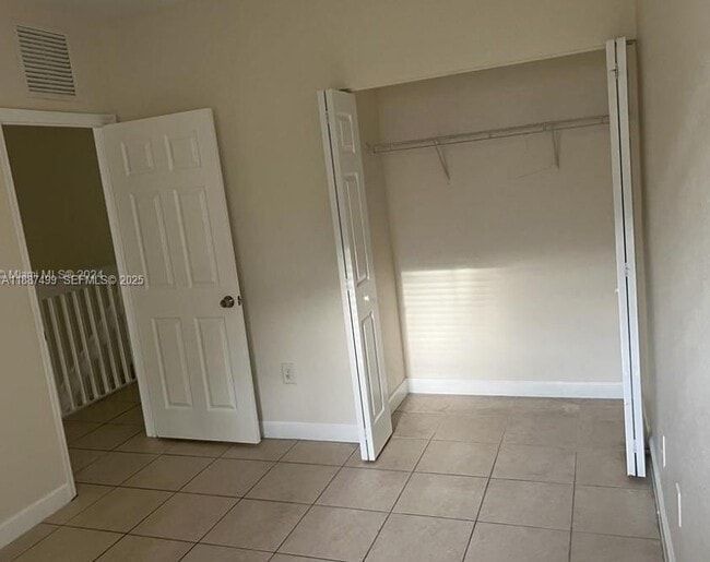 Foto del edificio - 205 SE 29th Terrace