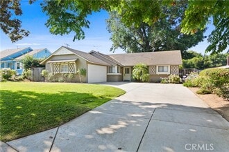 Building Photo - 15846 Janine Dr