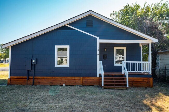 Foto del edificio - 1819 Pecan St