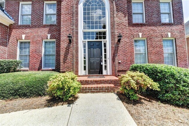 Building Photo - 735 Apsley Way
