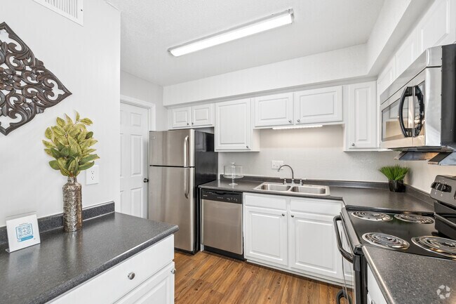 2 habitaciones, 1.5 baños - 1030 pies cuadrados - Cocina - Booker Creek - Students save up to 10%!