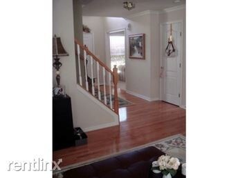 Building Photo - 4 br, 2.5 bath House - 4011 South Shore