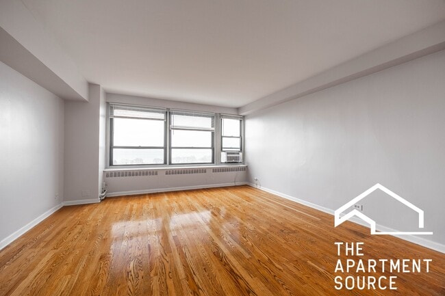 Photo - 4180 N Marine Dr Apartment