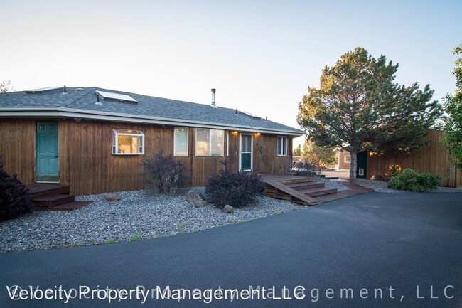 Building Photo - 62425 Stenkamp Rd