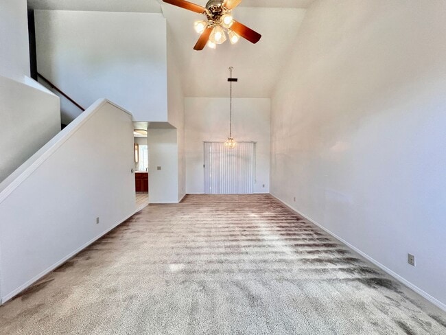 Building Photo - $2,395 Friant & Copper, 3 Bed, N. Windham ...