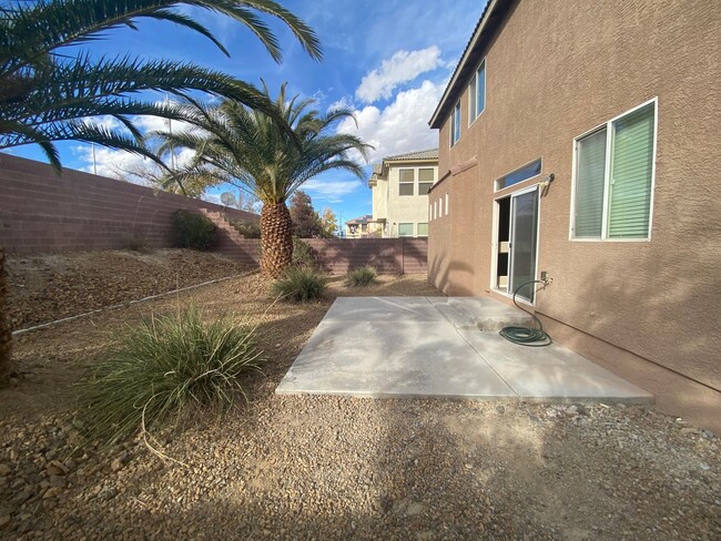 Foto del edificio - 4bedroom plus loft house in Centennial Hills