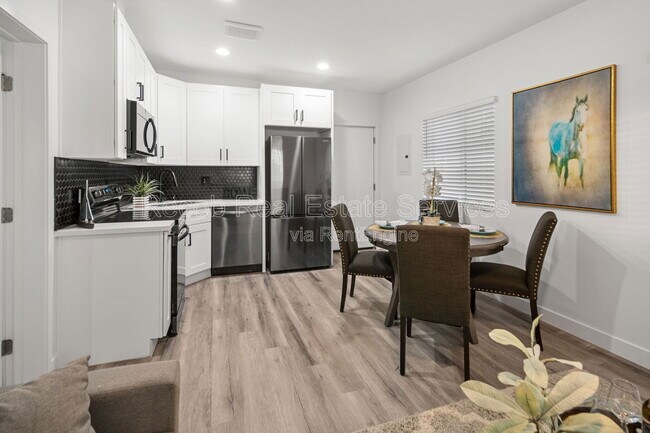 Foto del edificio - 4970 Genesee Ave