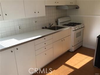Foto del edificio - 893 N Oakland Ave