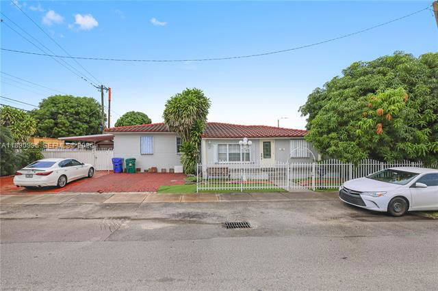 Foto del edificio - 450 NW 40th Ct