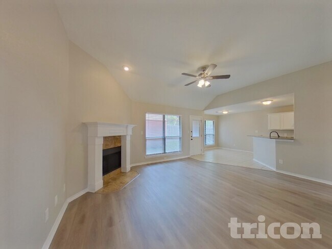 Foto del edificio - 108 Parkwood Ct
