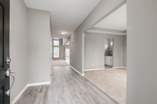 Foto del edificio - 8426 Fig Grove Way