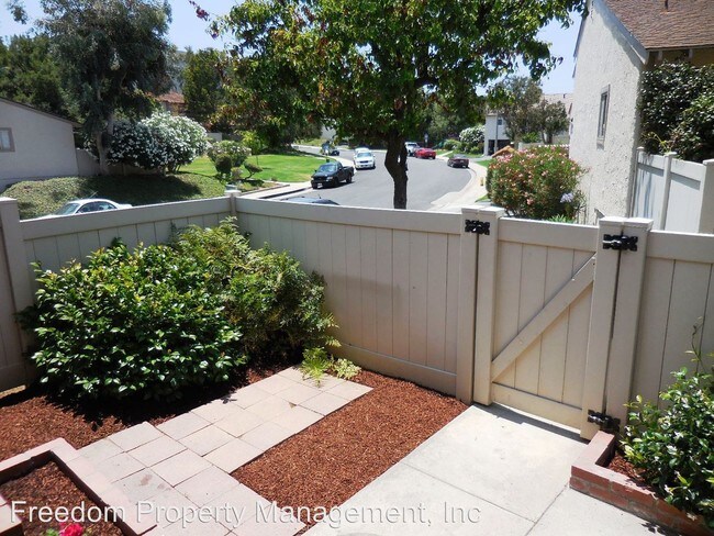 Building Photo - 1299 Ramona Dr